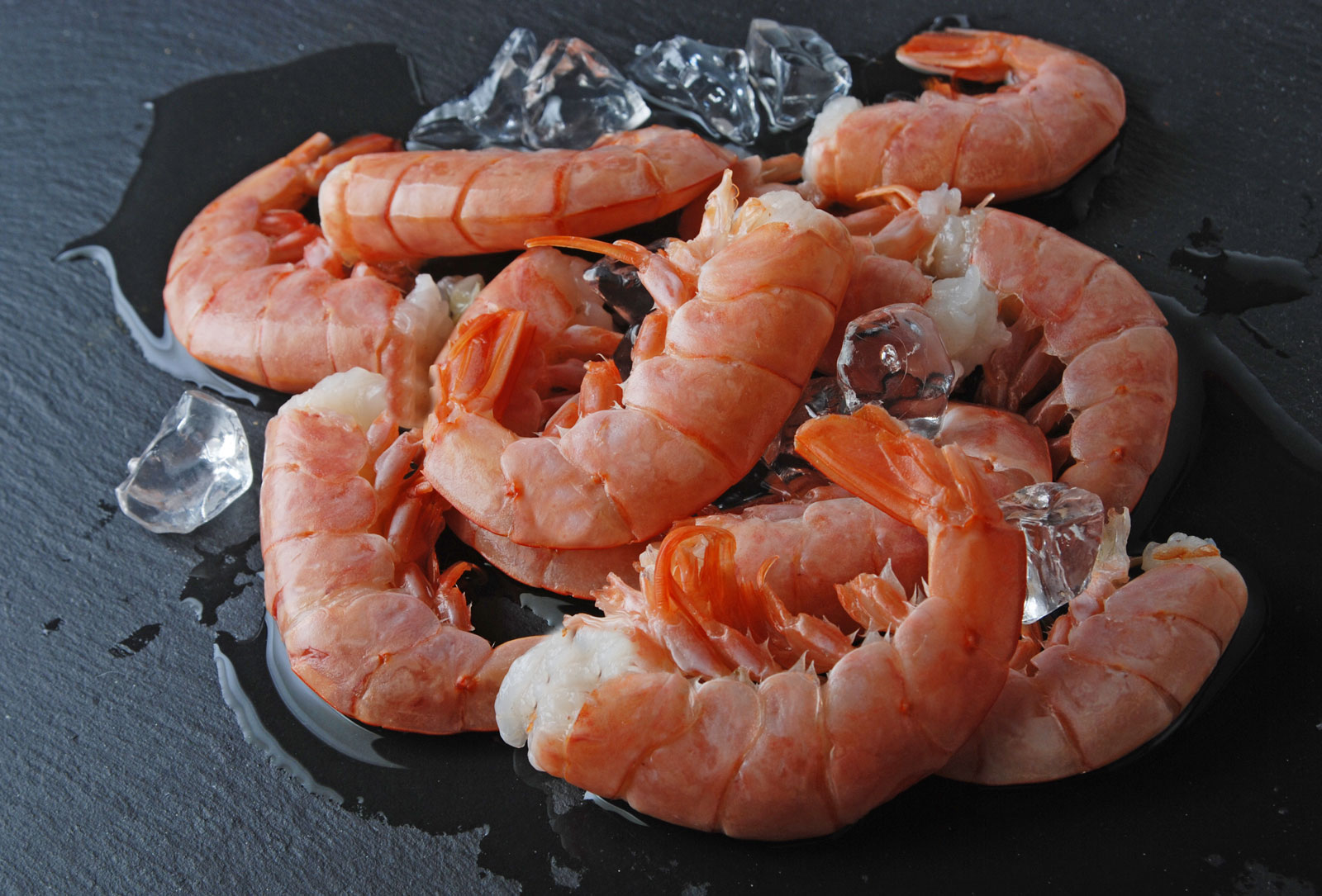 Icy Ocean wild caught Argentine red shrimp, raw headless shell-on