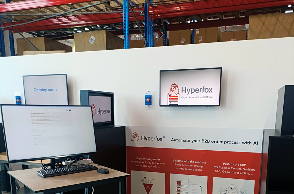 An interactive demo of Hyperfox to discover.