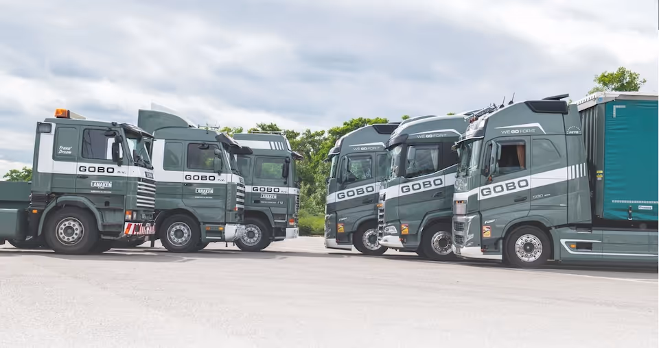 Frank Ruette and Tom Devos in front of the GOBO fleet