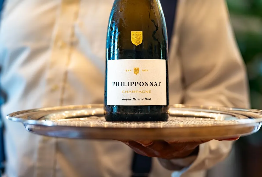 The Lónyay-Hatvany Villa, home to the Aranybastya Restaurant, boasts a rich history, stunning appearance, and panoramic views, making it a truly exceptional event venue.