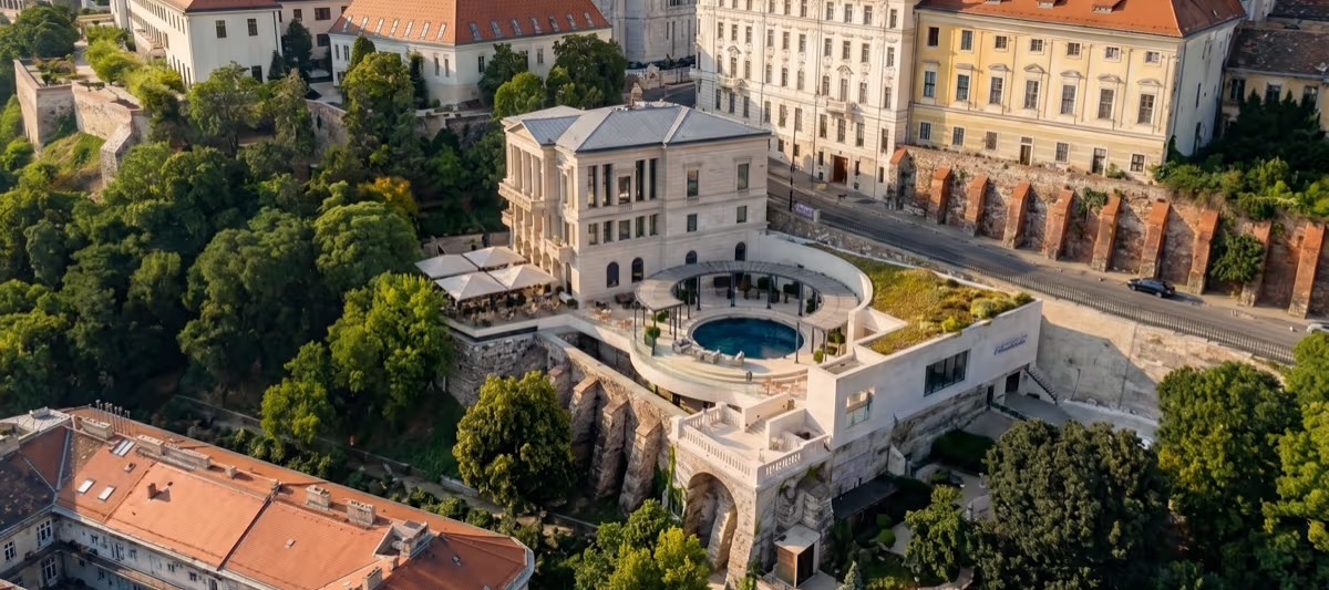 Aerial view of Aranybástya of the Lónyay-Hatvany and the Aranybástya in Buda Castle