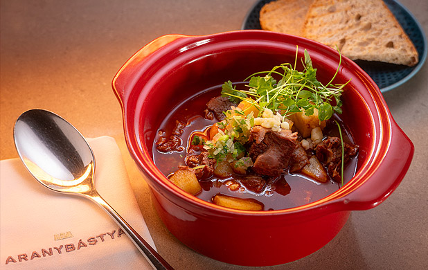 Aranybástya: Upper-middle-class Hungarian cuisine is Aranybástyában
