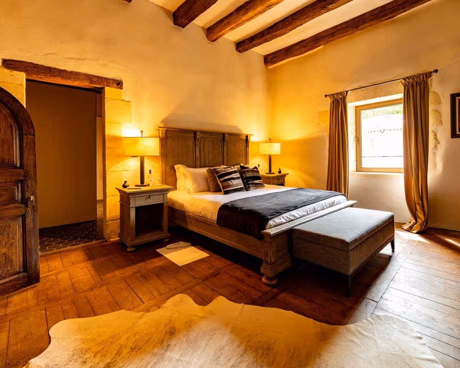 Castle's Guauguin bedroom