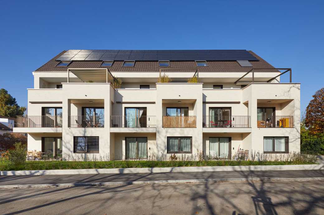 New replacement building in a quiet residential neighbourhood on Basel's Bruderholz.