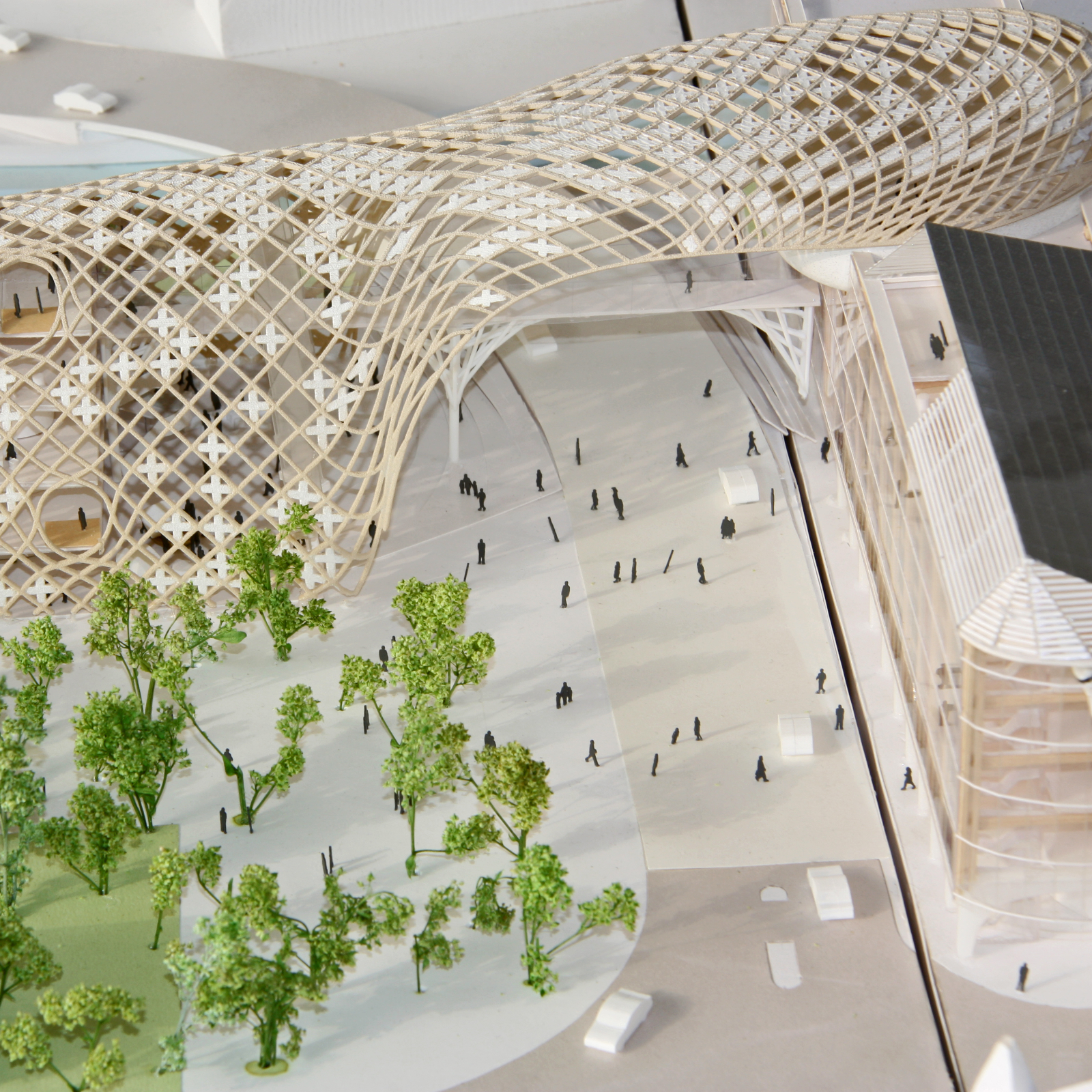 Wettbewerb für das neue Hauptquartier von Swatch AG in Biel in Zusammenarbeit mit dem Architekturbüro Shigeru Ban Architects.