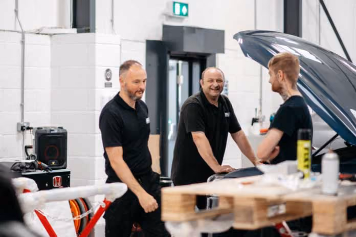 ABL1 Touch workers at the shop