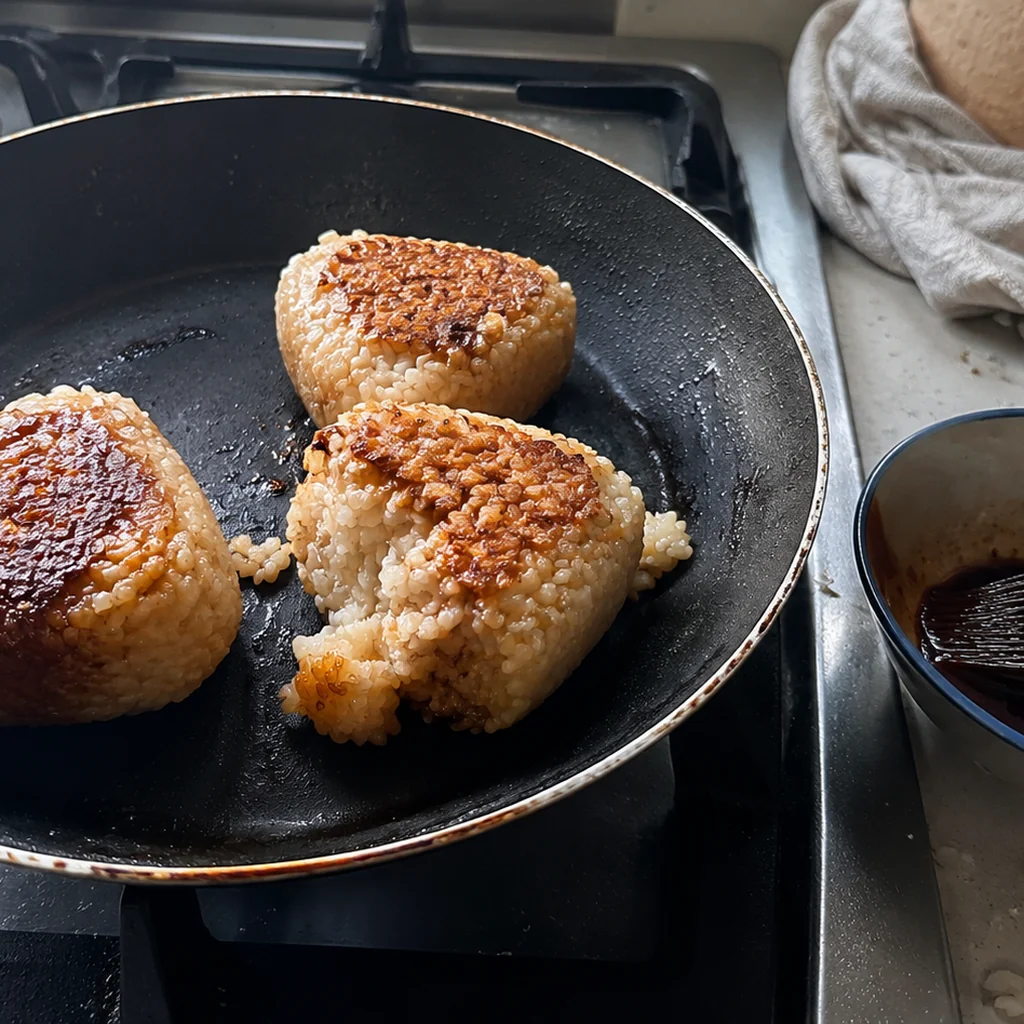 Yaki Onigiri (Japanese Grilled Rice Balls)