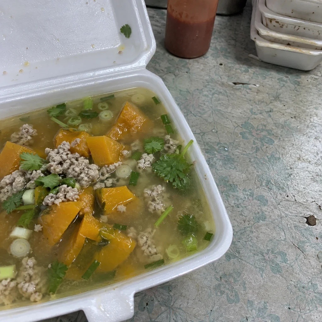 Canh Bí Đỏ Thịt Bằm (Vietnamese Pumpkin and Pork Soup)