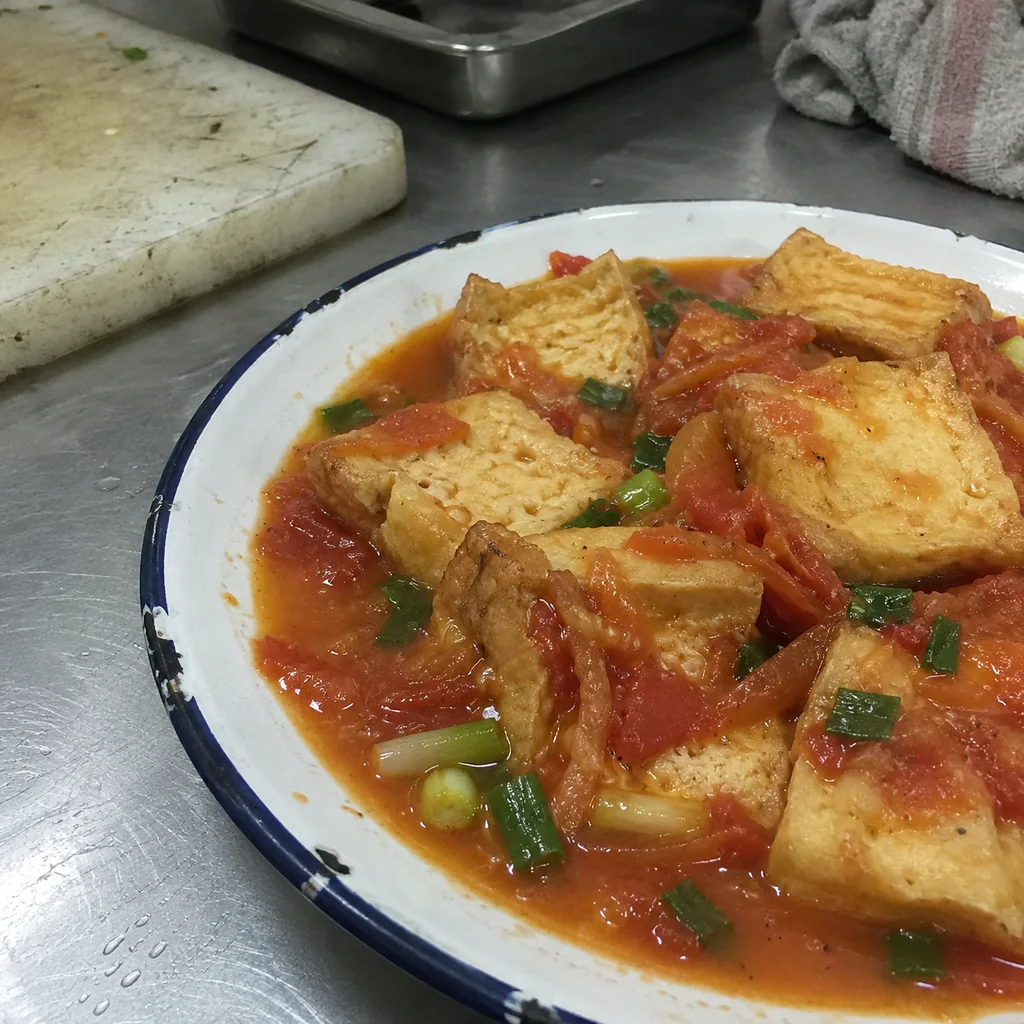 Đậu Hũ Sốt Cà Chua (Vietnamese Tofu in Tomato Sauce)