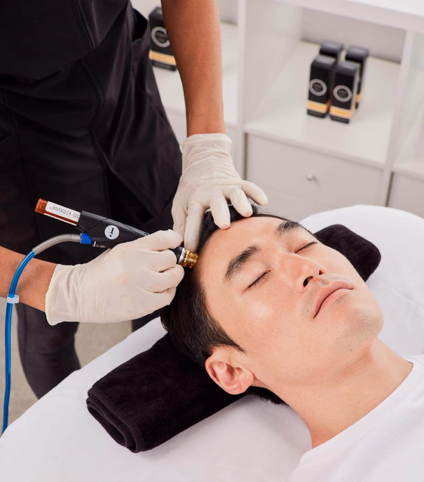 Donna Maria HydraFacial expert