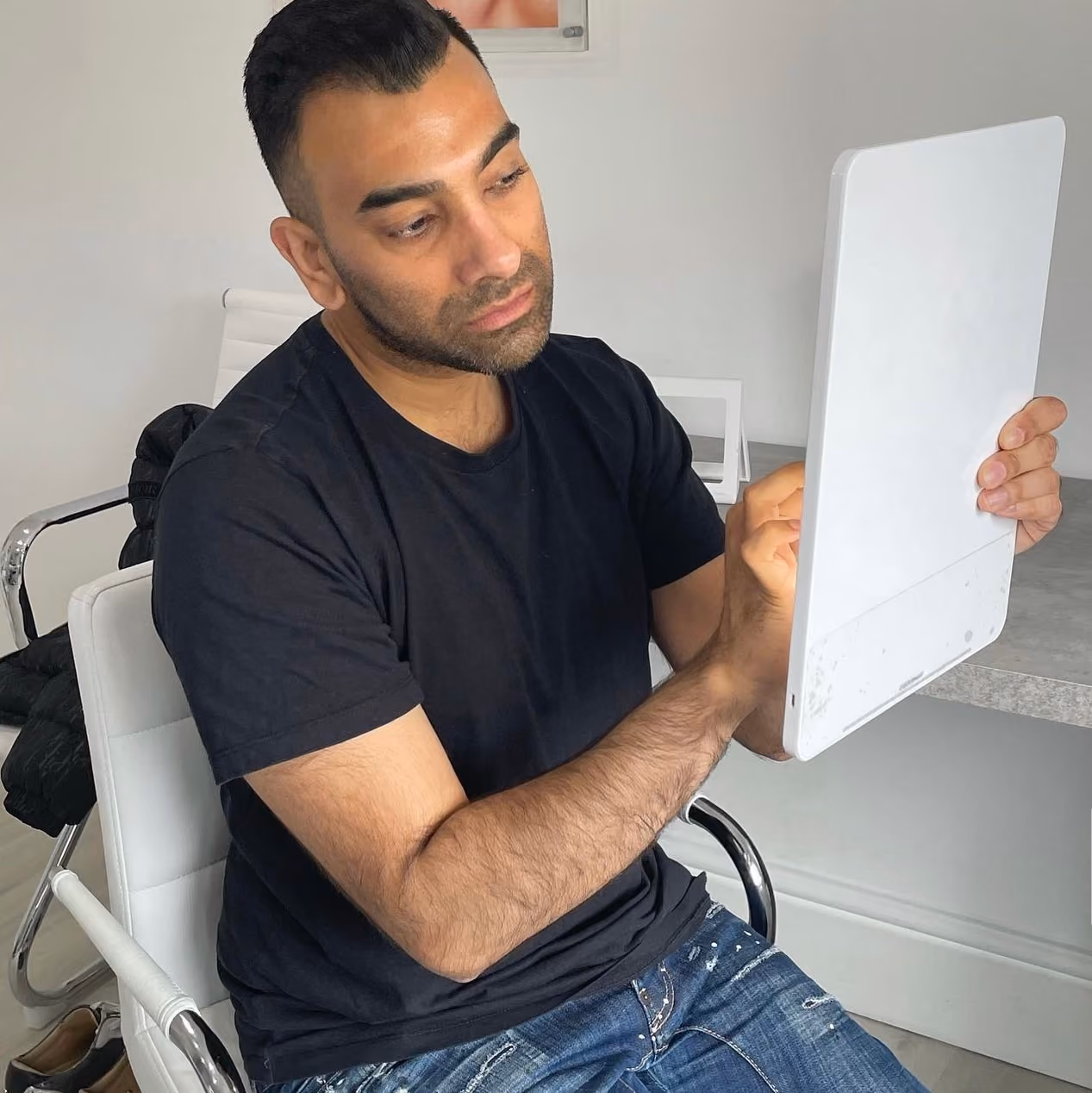 Skin assessment at AL Aesthetics