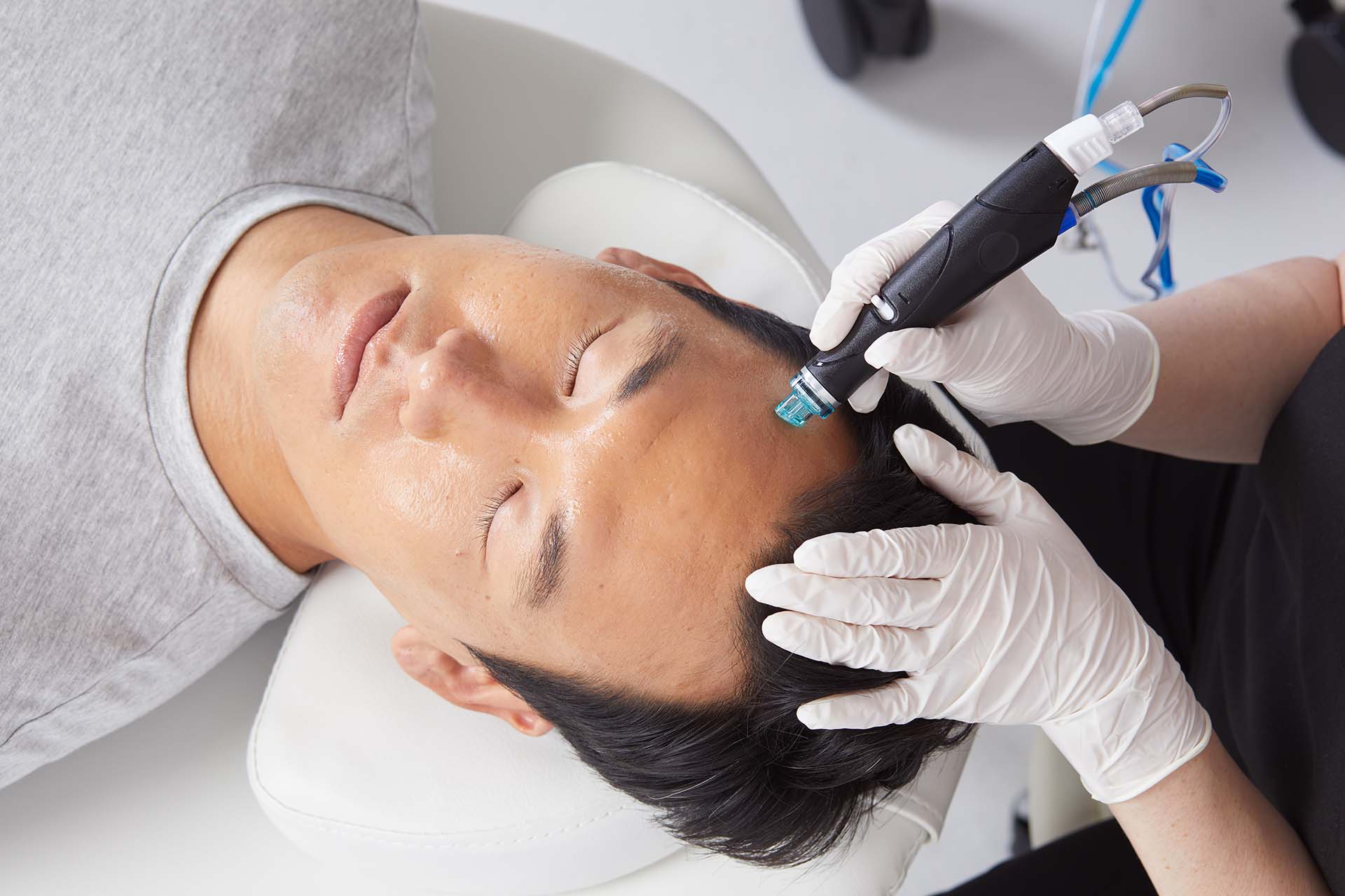 Donna Maria HydraFacial expert