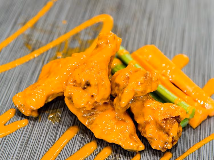 buffalo wings from atomic wings