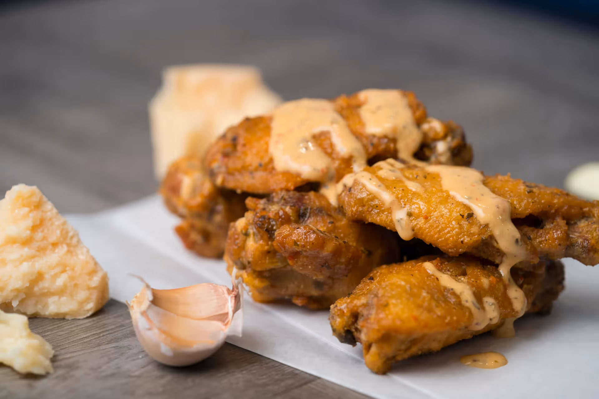 garlic parmesan wings from atomic wings