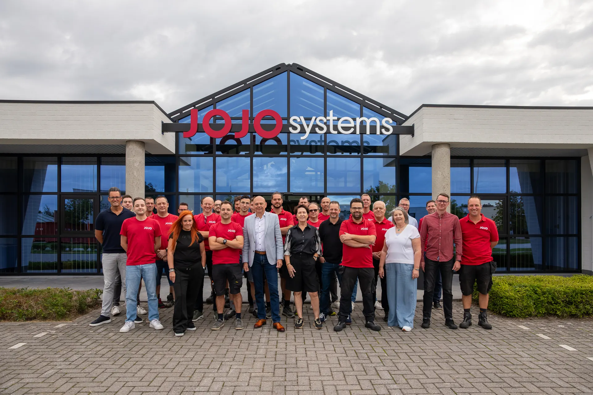 Het team van JOJO Systems voor het kantoor in Limburg