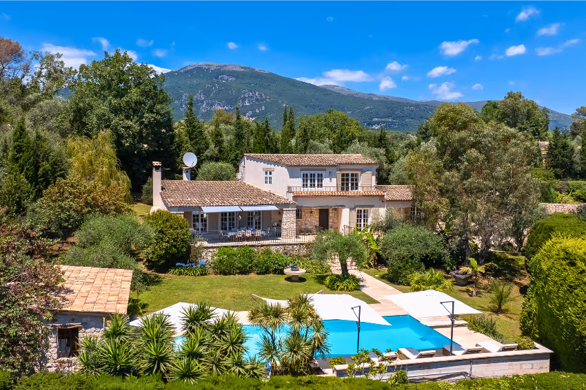 Co ownership home for sale Côte D'Azur France