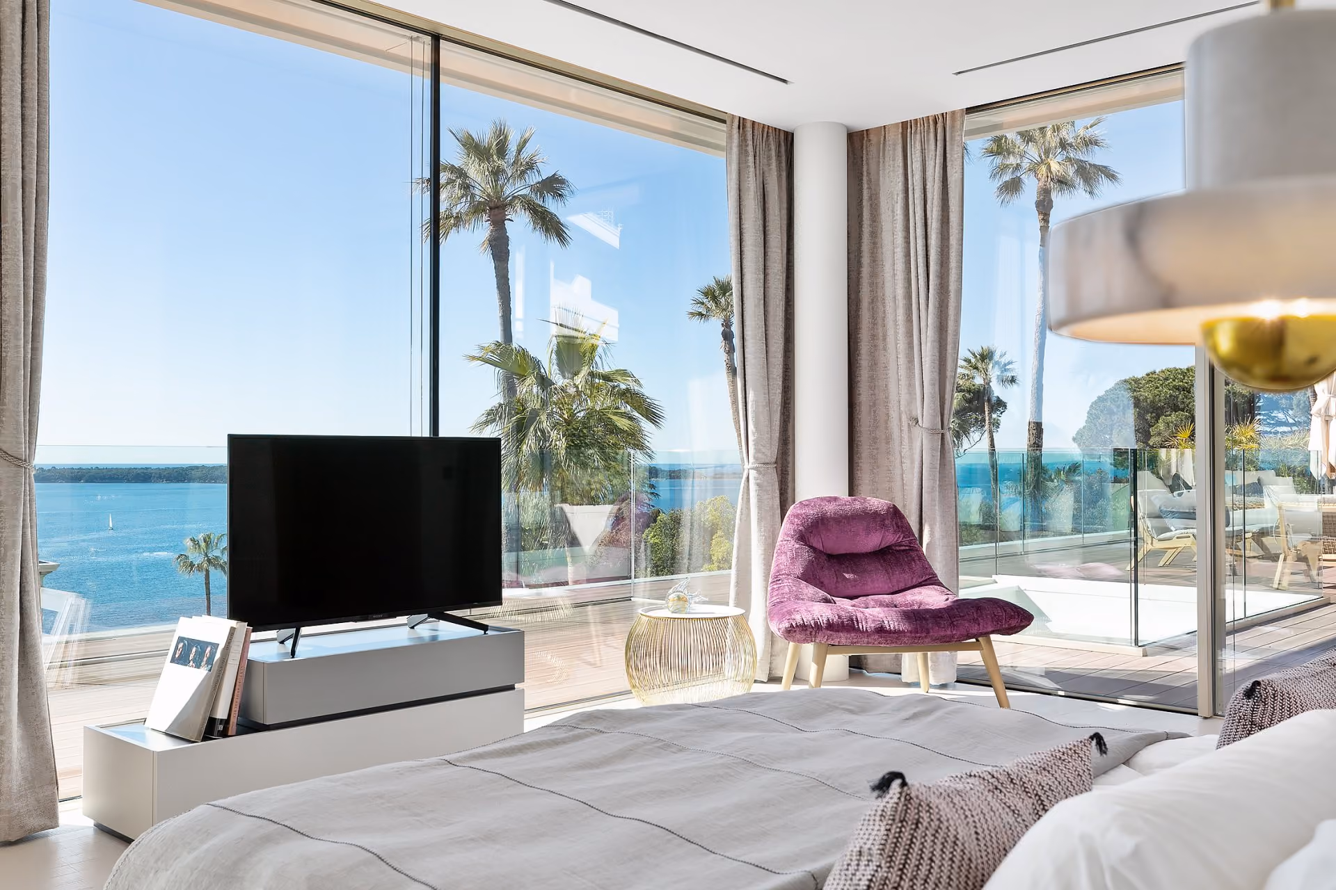 Exceptional villa with sea views