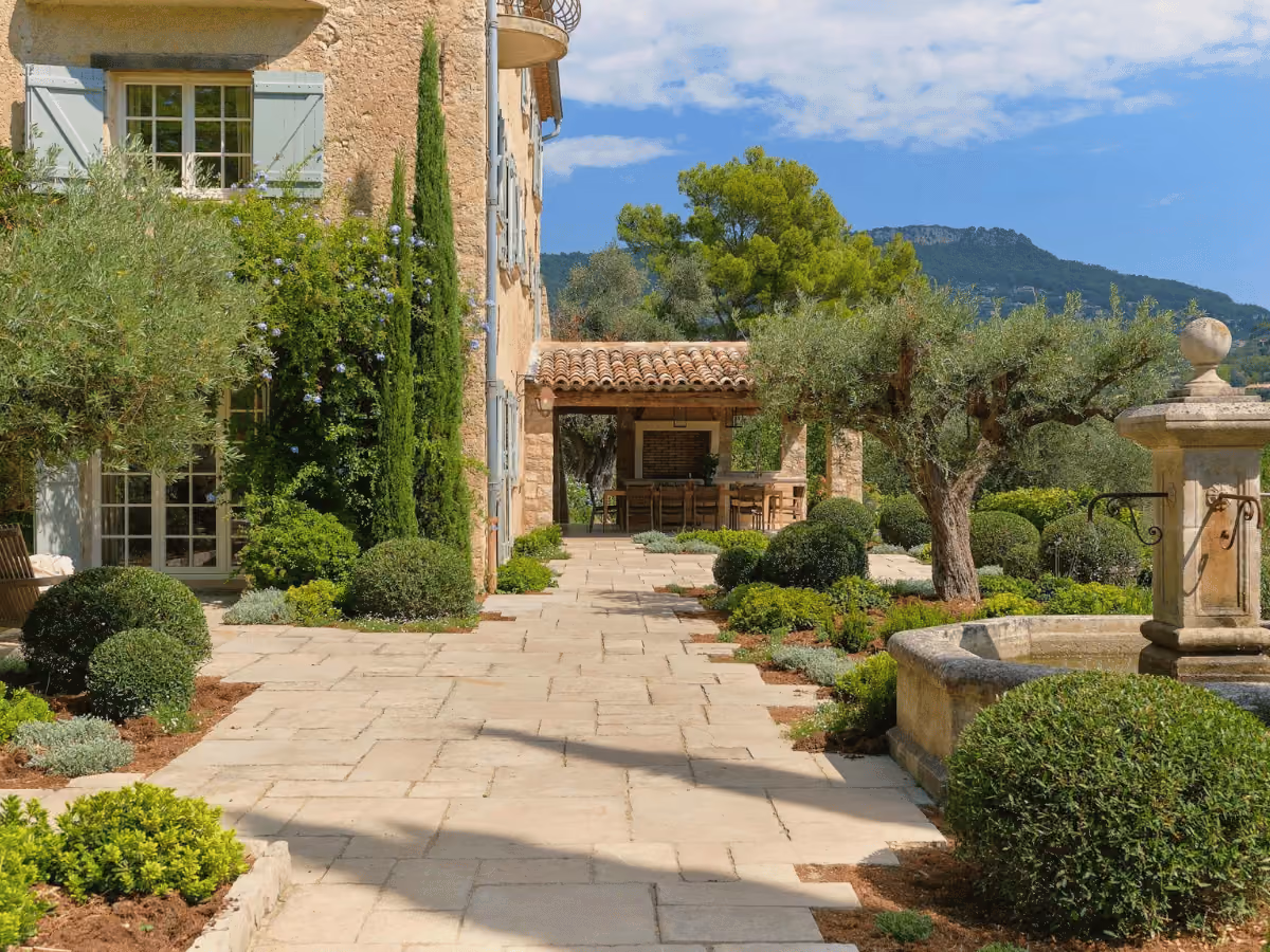 Historic 18th century bastide on the French Riviera