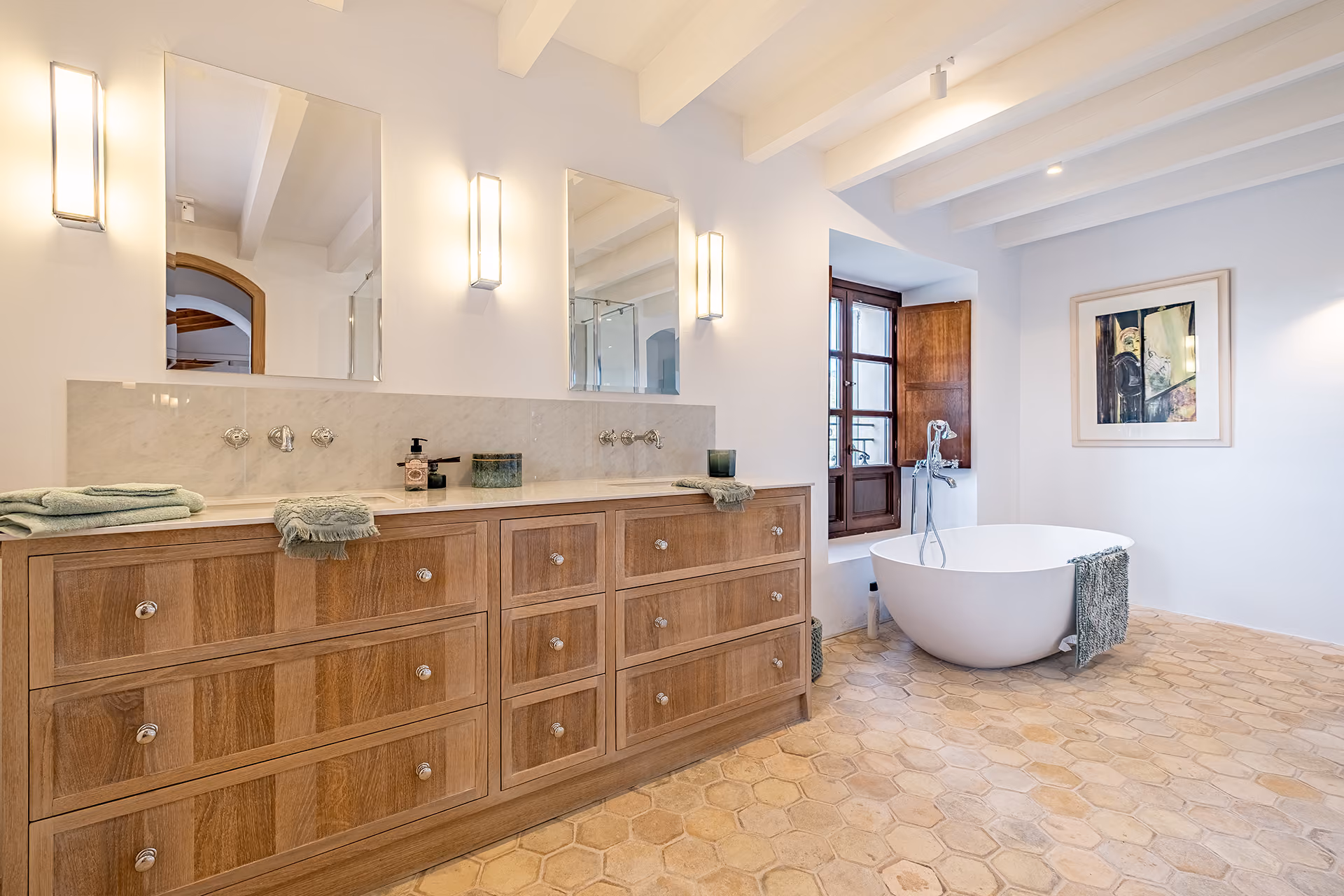 Historic manor house with views of the Tramuntana mountains