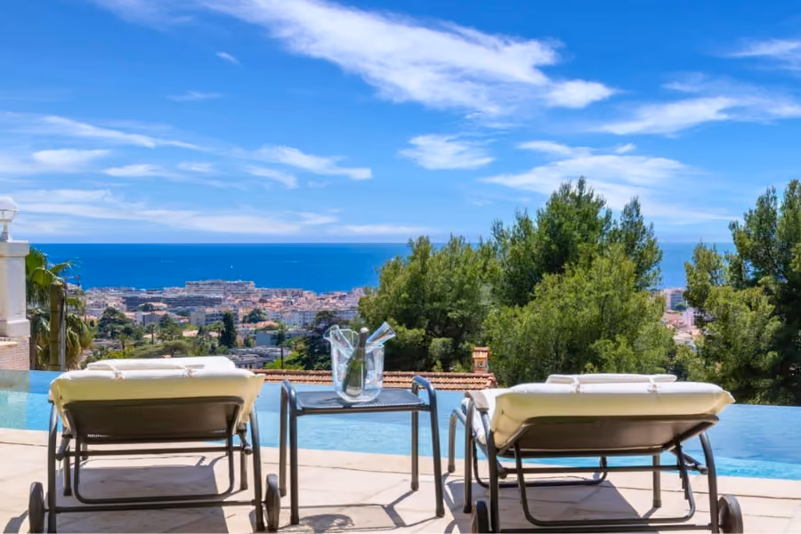 Coastal home in Cannes La Californie with pool
