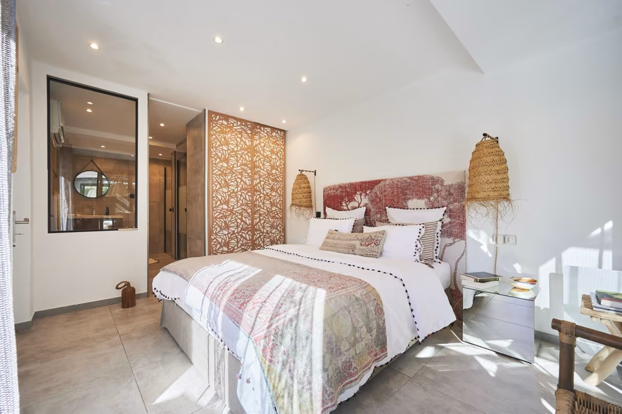 Cannes villa with sea view