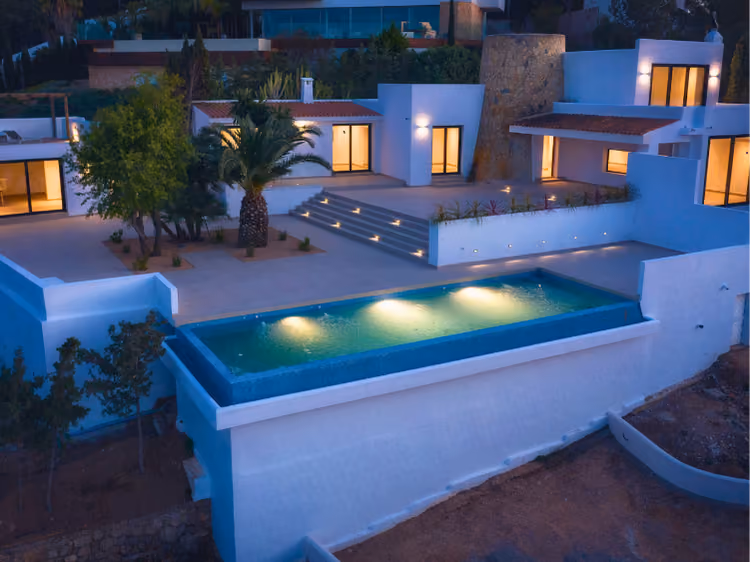 Serene sea view villa above Cala Molí