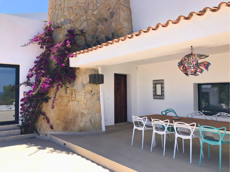 Serene sea view villa above Cala Molí