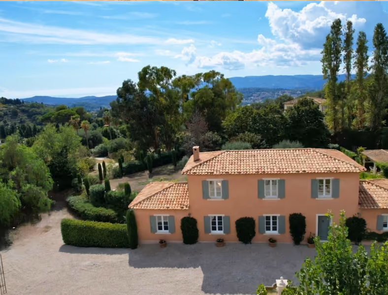Picturesque villa framed by lush garden in Châteauneuf-Grasse, Côte d'Azur | From €267,000/share | Kocomo