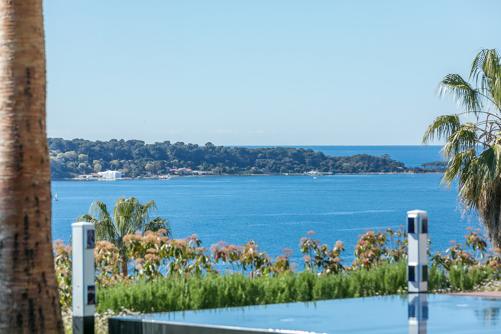 Exceptional villa with sea views
