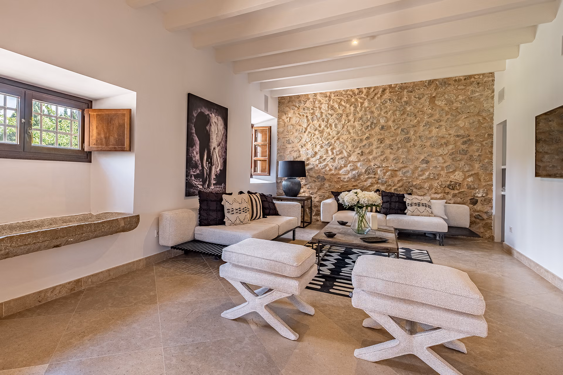 Historic manor house with views of the Tramuntana mountains