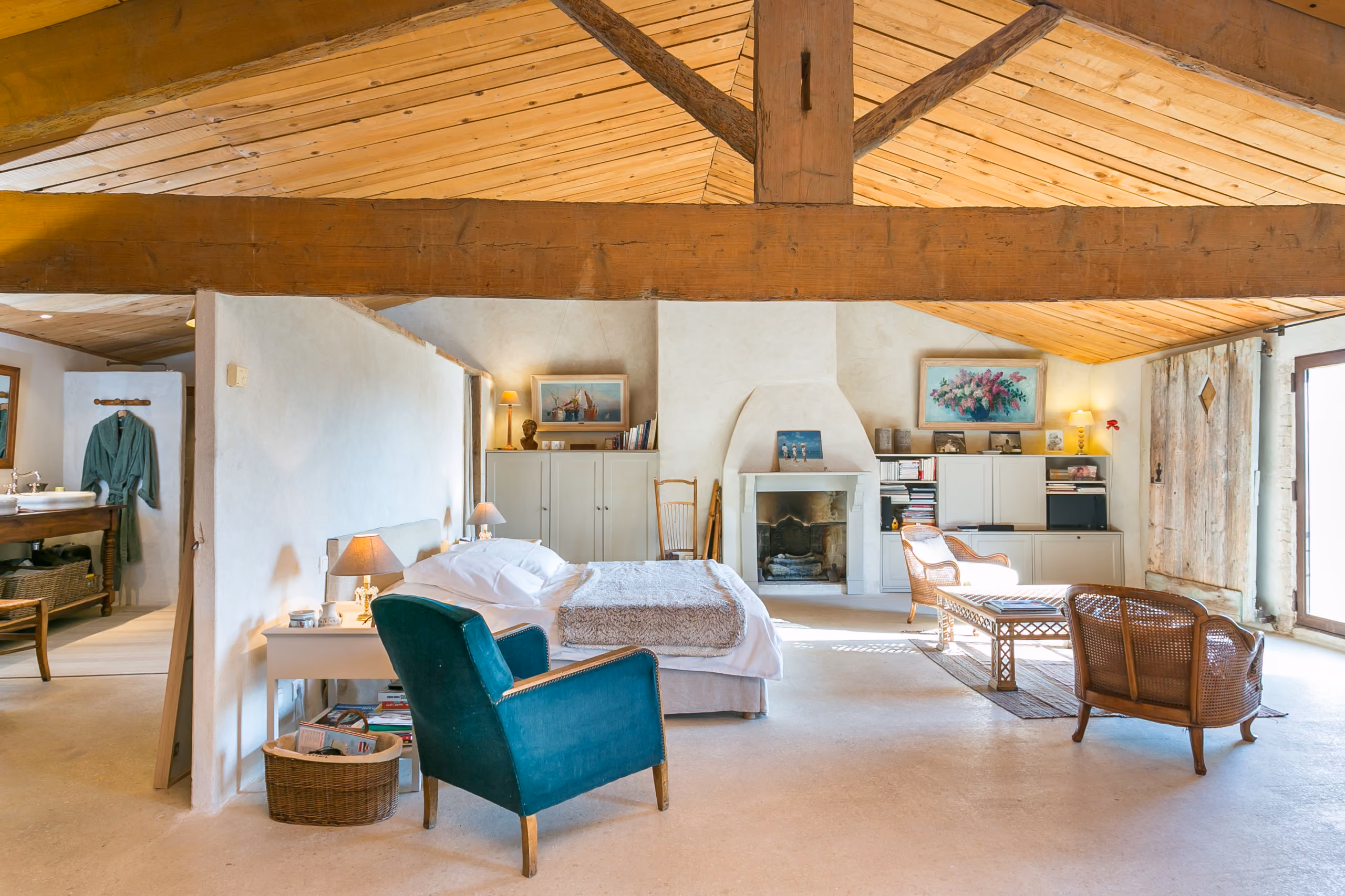Exceptional 17th century property