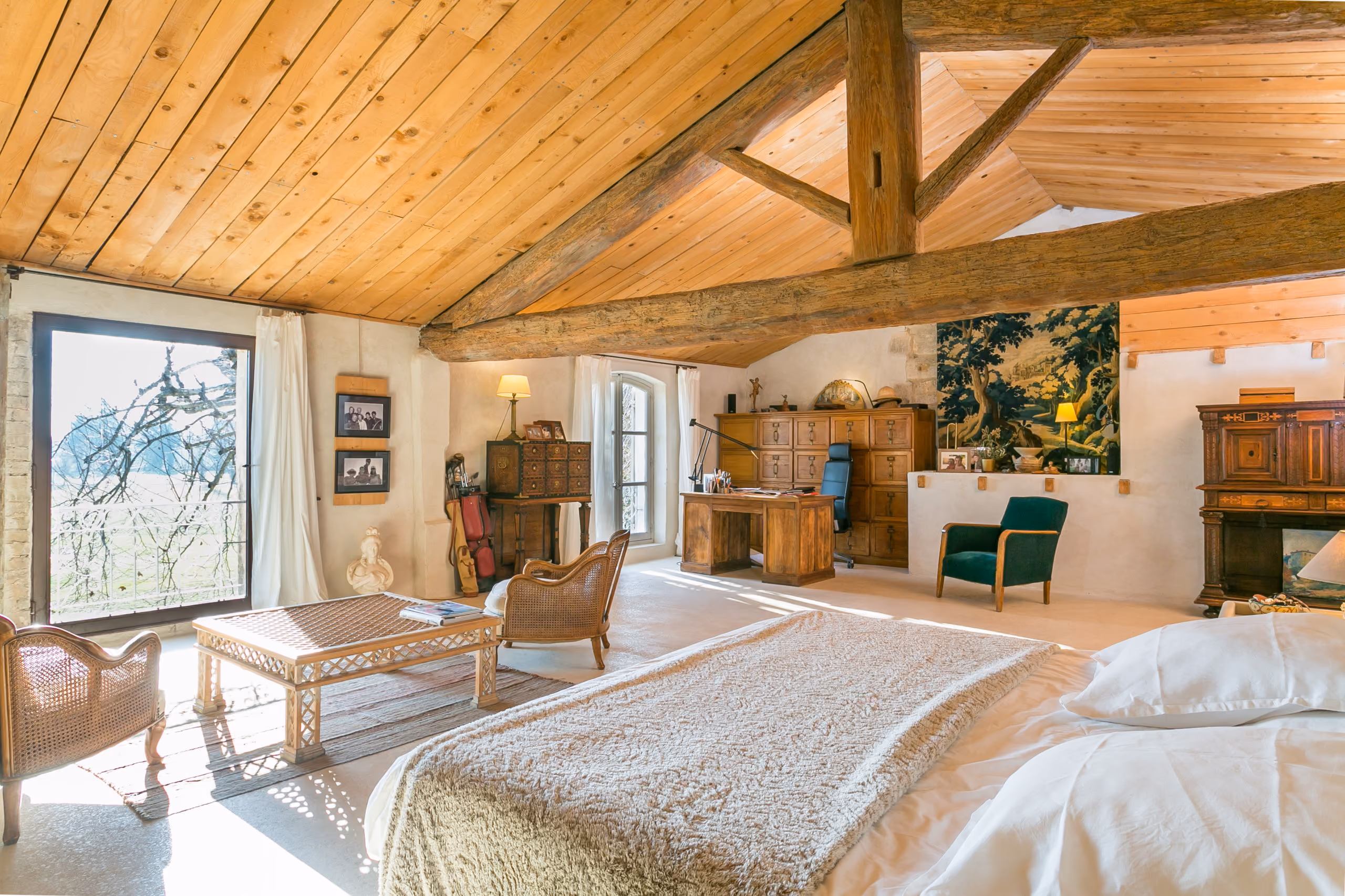 Exceptional 17th century property