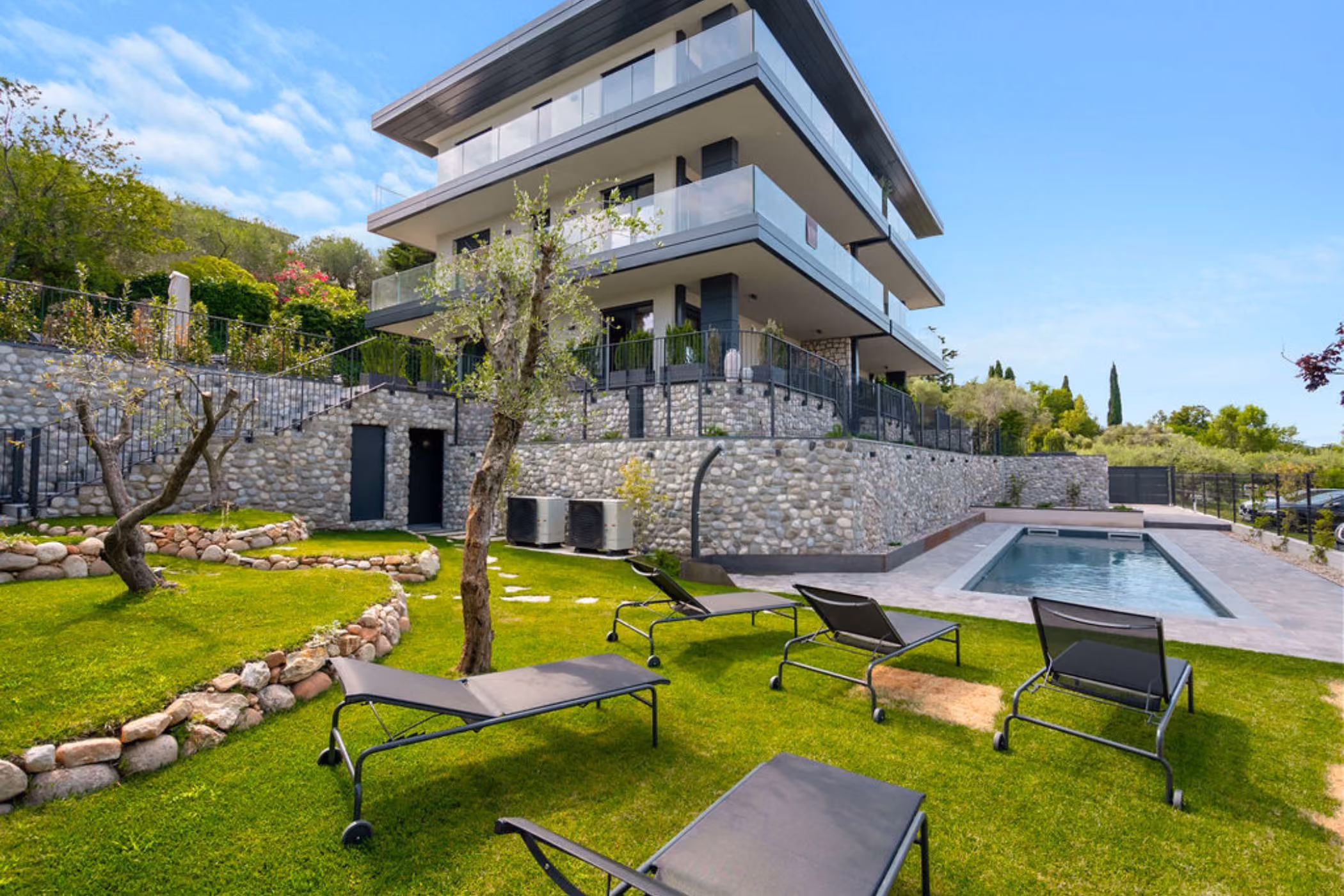 Torri Garden