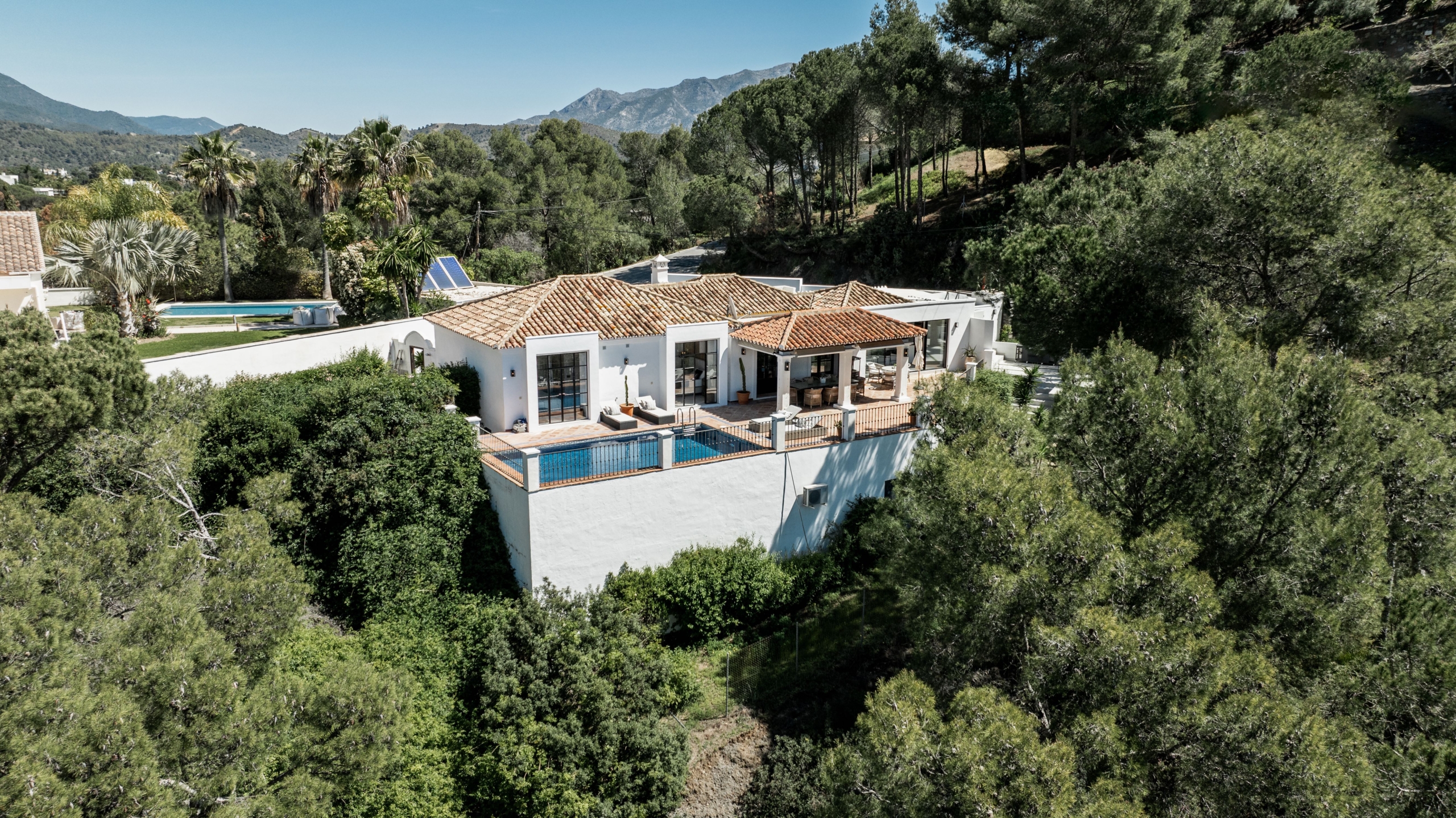 Benahavís | Costa del Sol – Sea View Cortijo-Style Villa with Pool & Privacy