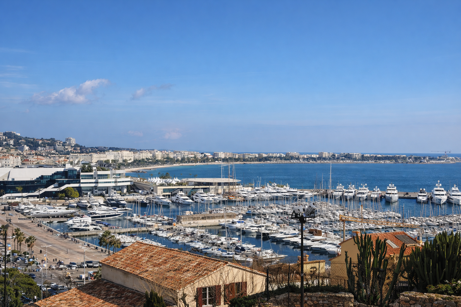 Cannes | Côte D’Azur – Modern Garden apartment with sunny terrace