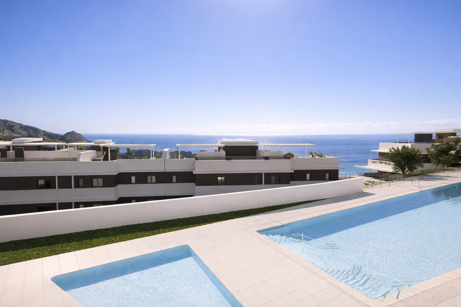 Rincón | Costa del Sol – New-build penthouse with sea views and roof terrace