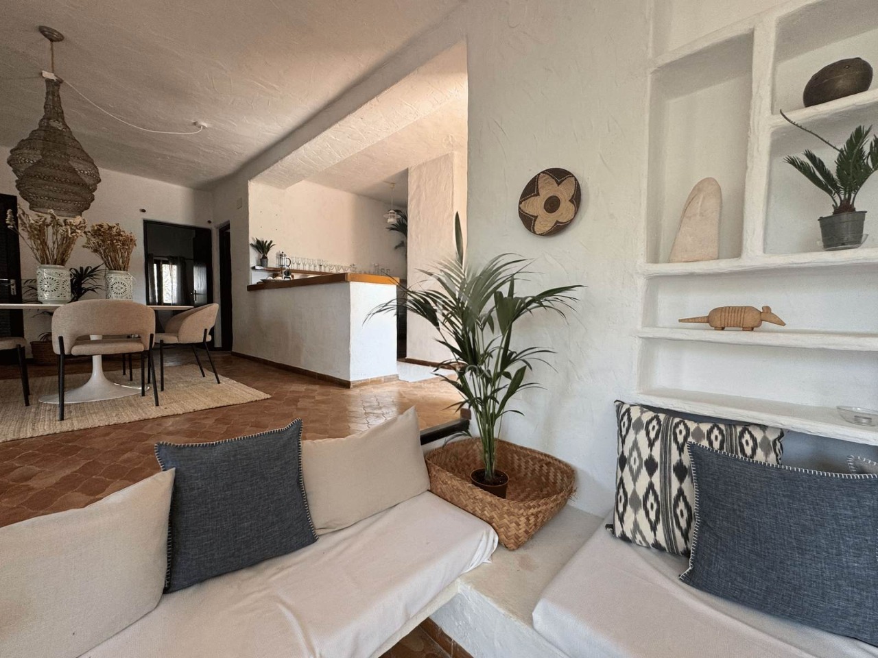 Formentera – Delightful 3-bedroom villa with sea views and great renovation potential