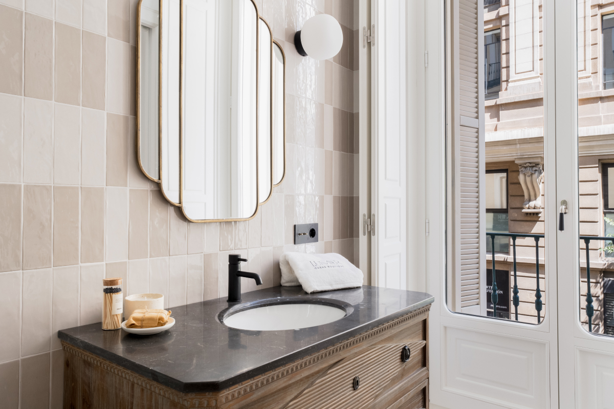 Madrid – Casa Justicia Residence on Calle Barquillo in Justicia District