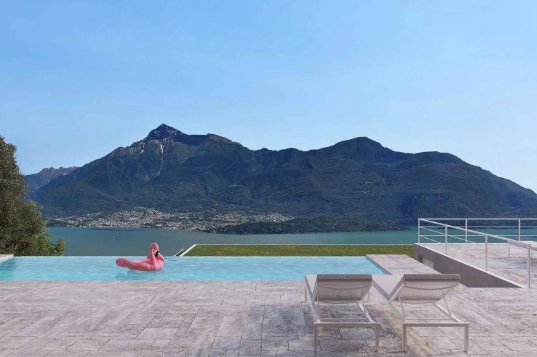 Lake Como penthouse with panoramic views, sunny terrace and infinity pool