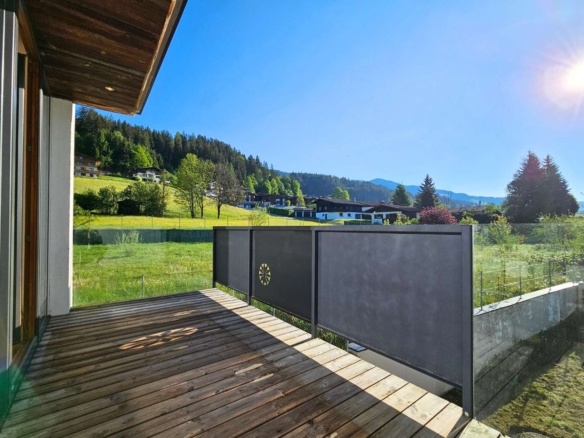 Austrian Alps – Stylish mountain apartment with sauna and terrace, just steps from the slopes