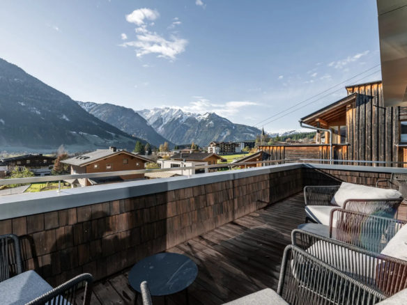 Austrian Alps – Modern terrace apartment with panoramic view and ski lift access