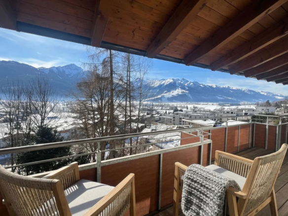 Zell am See | Austrian Alps – A modern penthouse offering panoramic mountain views, private sauna and fireplace