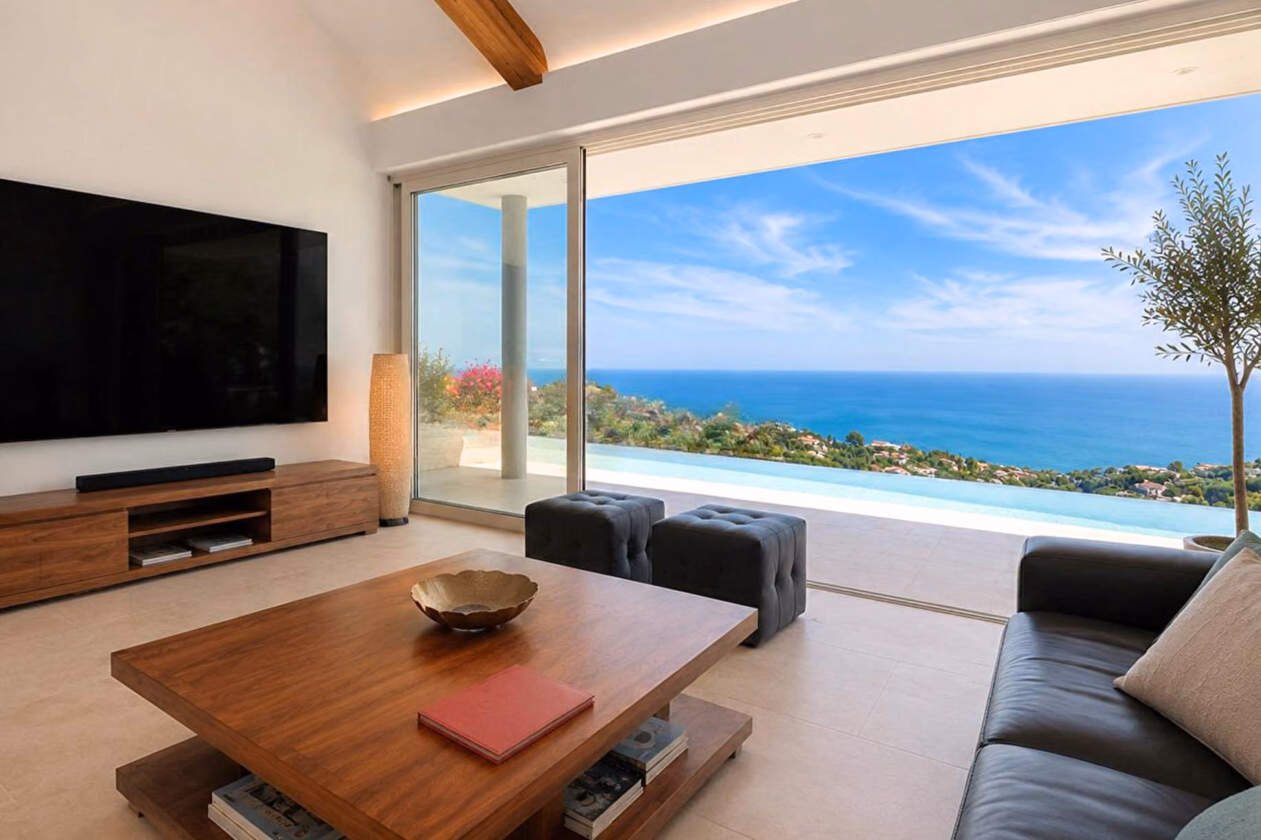 Villa Les Isambres in Roquebrune-sur-Argens, Côte d'Azur | From €359,000/share | Kocomo
