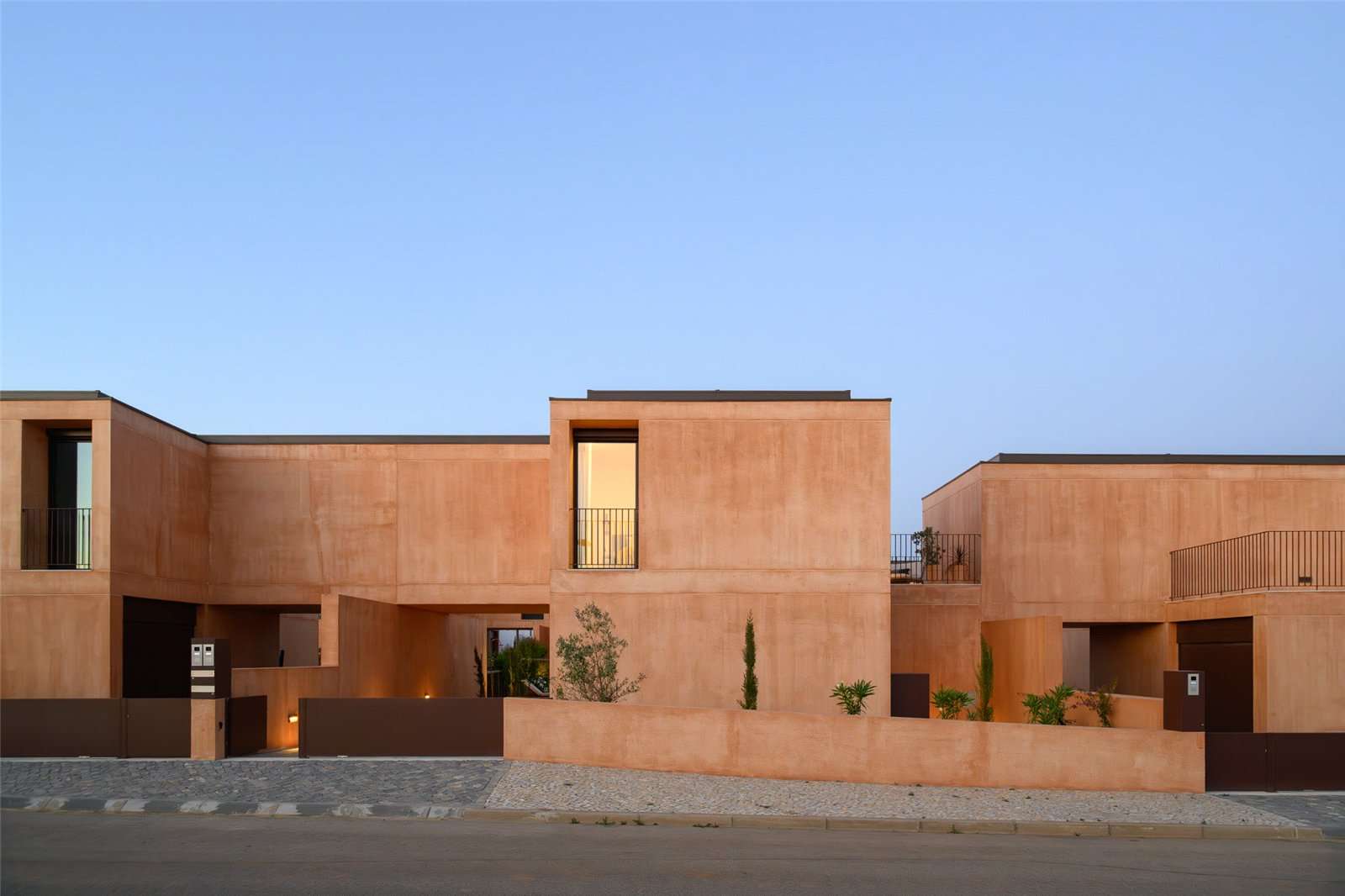 Portugal villa with garden, sun-soaked south-west-facing terrace, pool