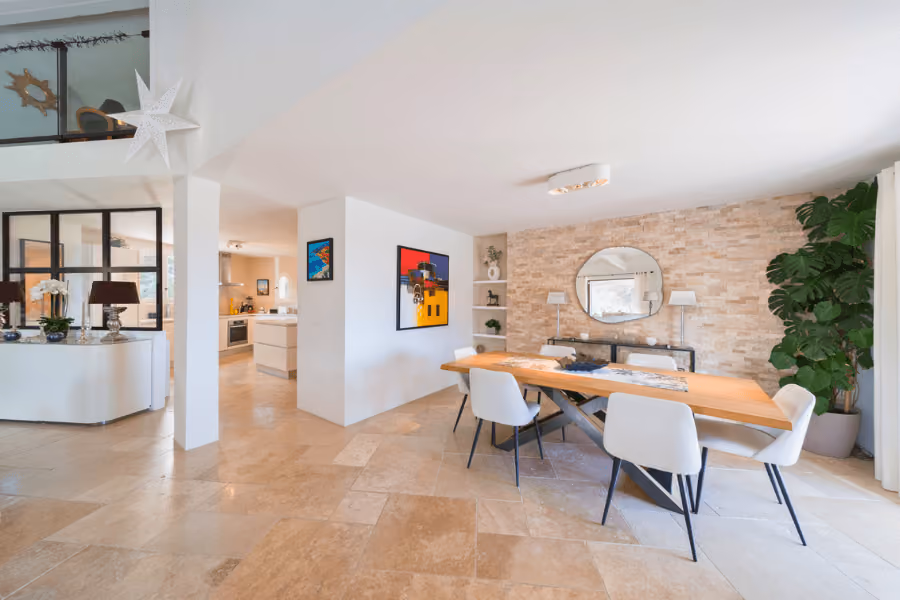 Exceptional panoramic sea and mountain view villa