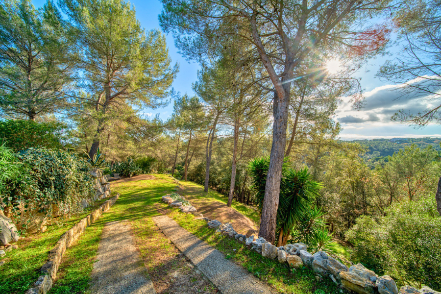 Exceptional panoramic sea and mountain view villa