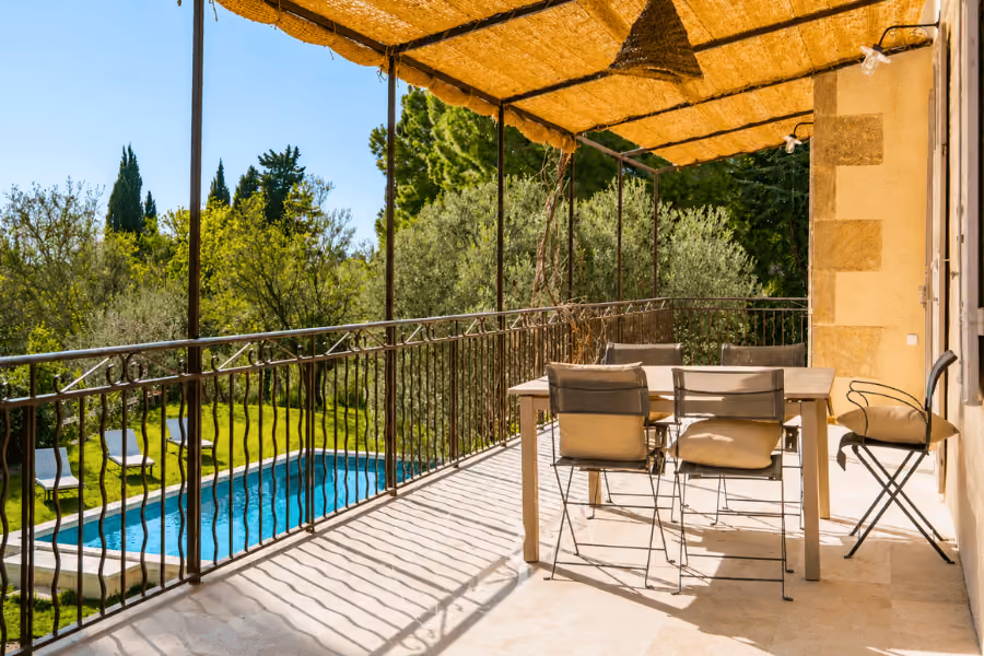 Provençal retreat with an independent apartment and just a few steps from village in Maussane-les-Alpilles, Provence | From €295,000/share | Kocomo
