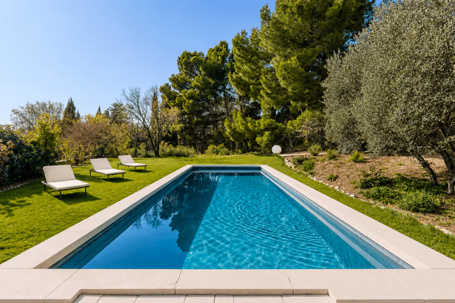 Provençal retreat with an independent apartment and just a few steps from village in Maussane-les-Alpilles, Provence | From €295,000/share | Kocomo