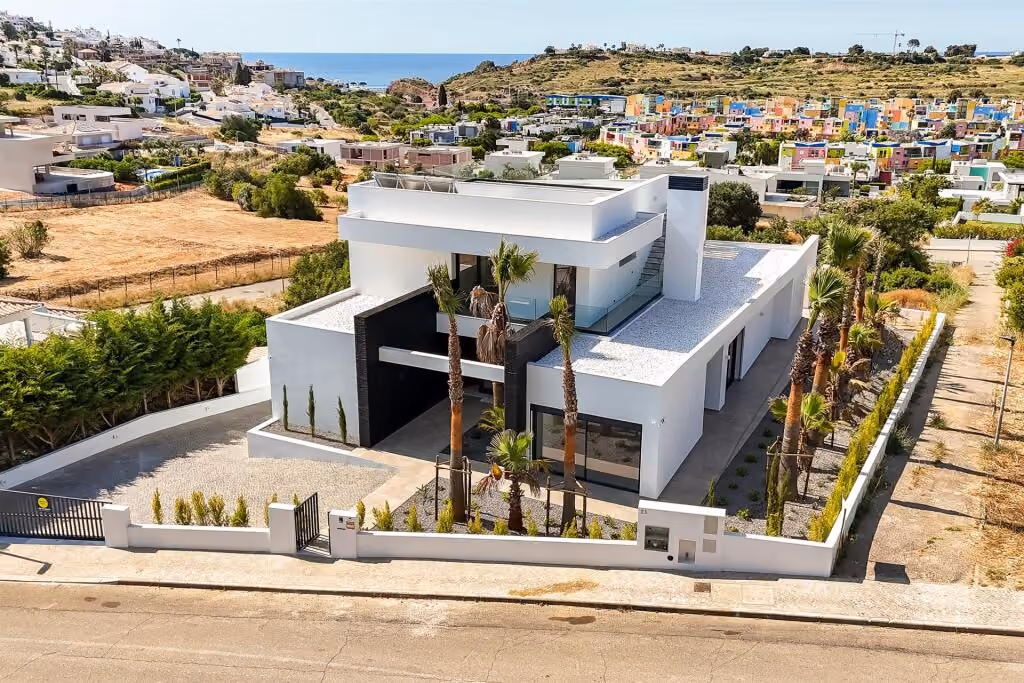 Luxurious New-Build Villa in Albufeira