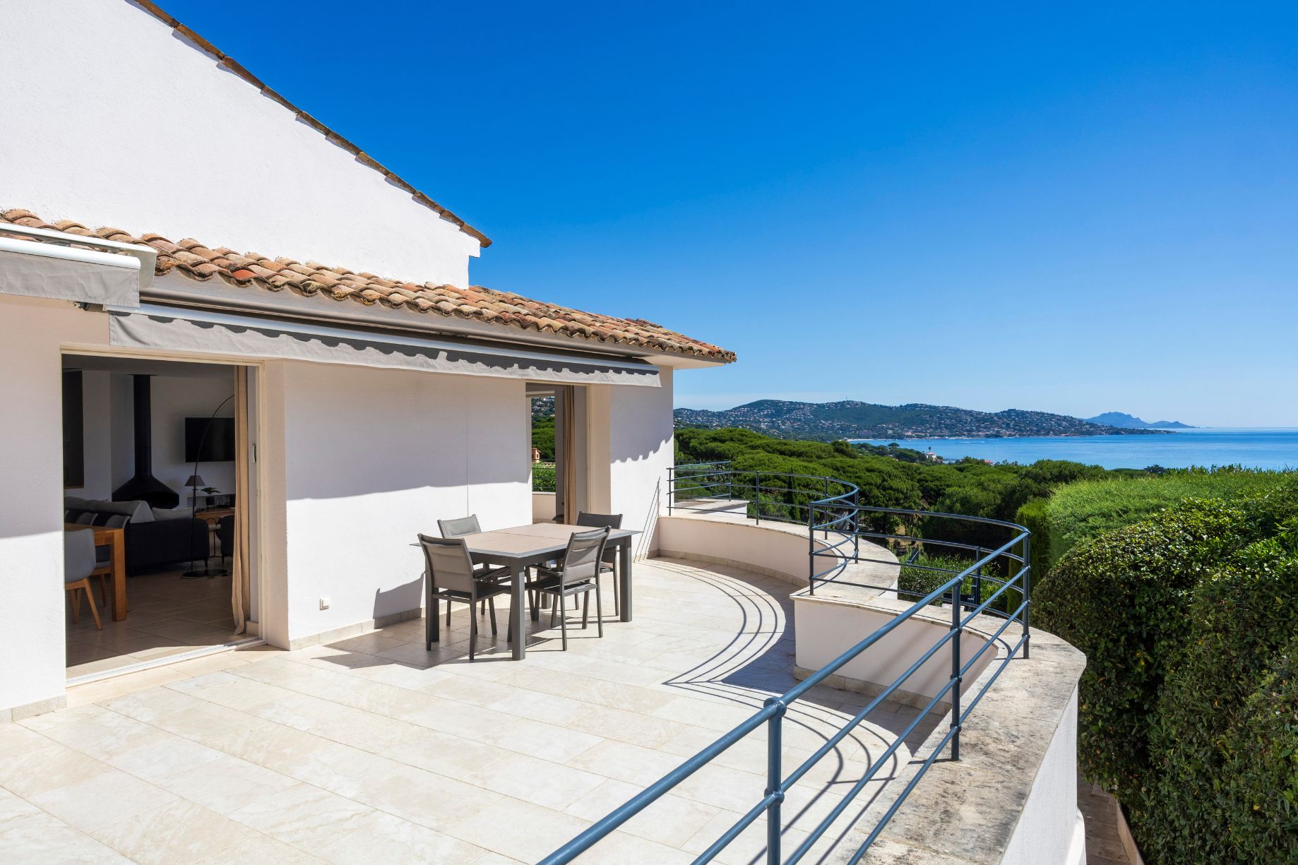 Villa Azurine in Côte d’Azur | From €409,000/share | Kocomo